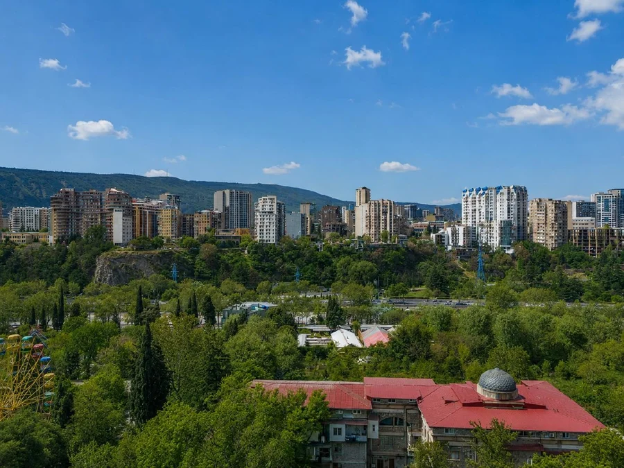1-bedroom в Biograph Living Chantan с видом на парк Муштаид