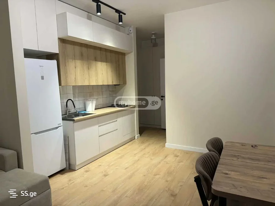3 room Flat For Rent. Didube