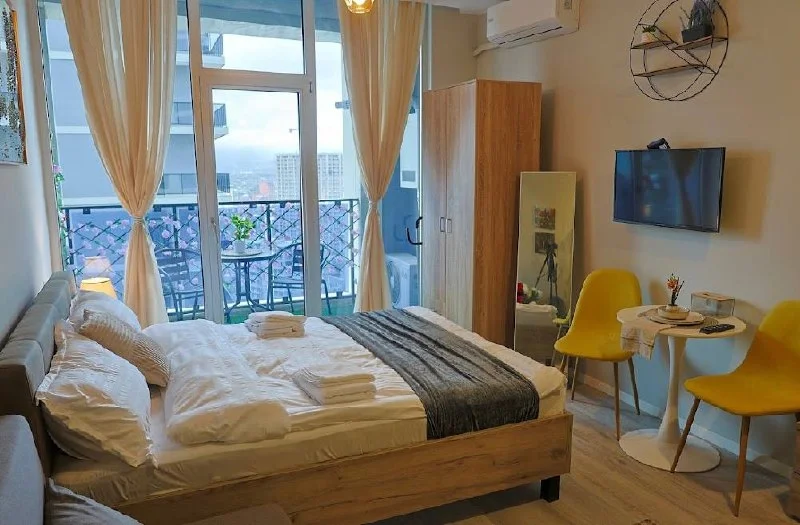 Студия в komunna tower !