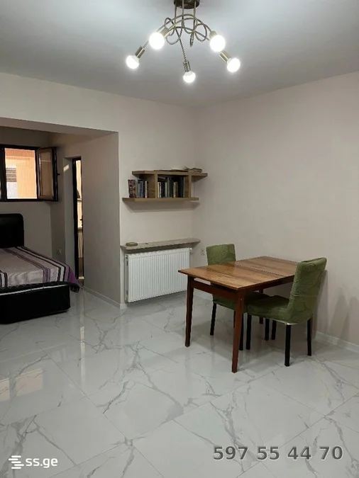 Студия 35 кв.м у озера Лиси, $350