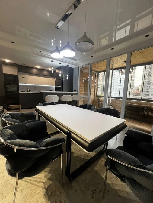 Улица Пармен Лориа, 5: 4 комнаты, 140,0 м²
