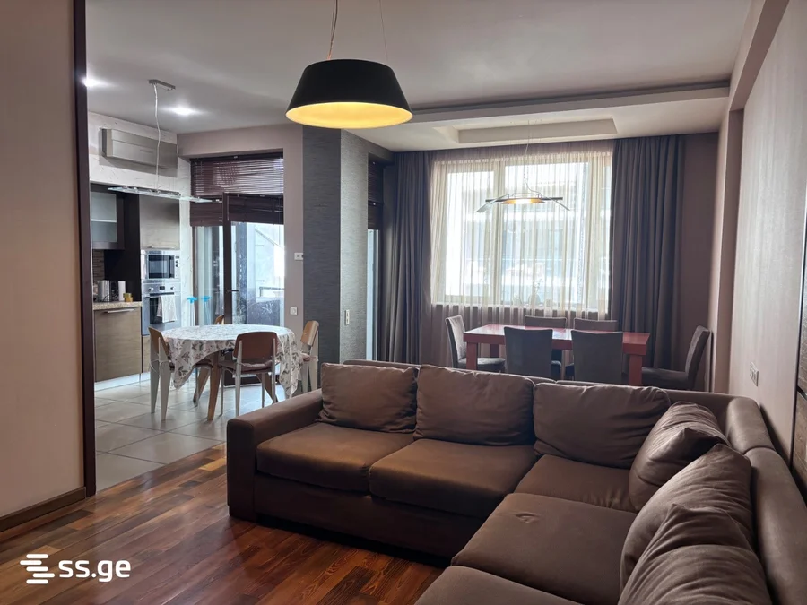 4 room Flat For Sale. Bagebi