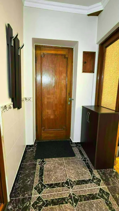 1-комнатная квартира с отдельной кухней на ул. Гамсахурдия, $400