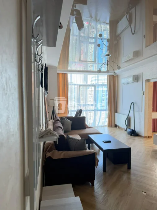 1+1 возле Grand Mall, $88000