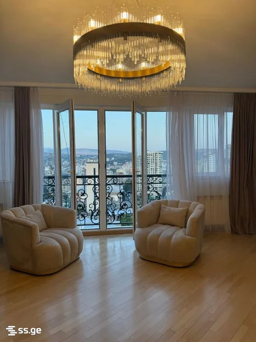 4 room Flat For Rent. Saburtalo