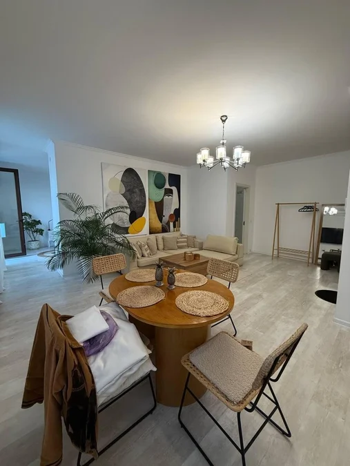 Ул. Тициана Табидзе, 90: 2-комнатная, 65.0 м²