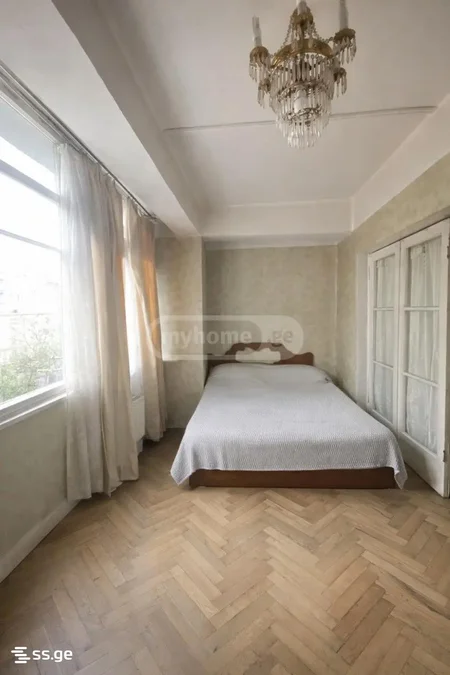 3-комнатная квартира в Тбилиси