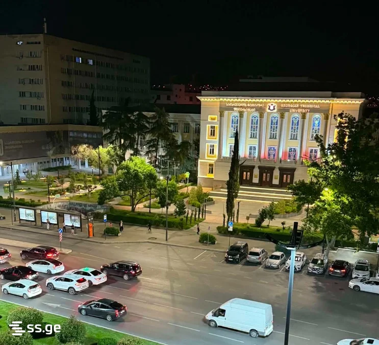 Офисное помещение на kostava st. 80 Saburtalo