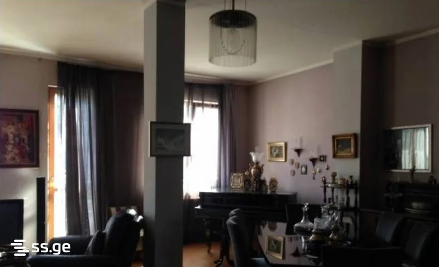 4 room Flat For Sale. Vake