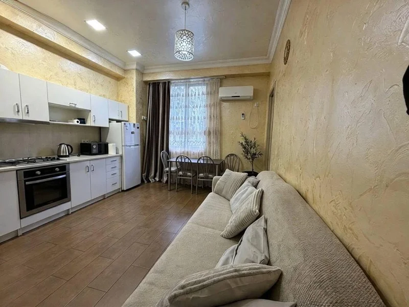 Субтропический город: 2-комнатная, 55.0 м²
