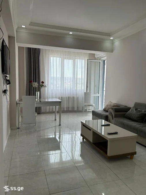 3 room Flat Daily rent. Ortachala