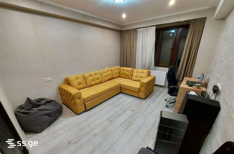 2 room Flat for rent. Vake