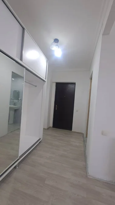 1+1, Такаишвили 36, 52 кв.м, $500