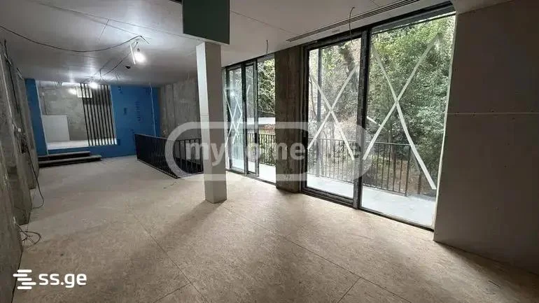 Коммерческое помещение 174 кв.м в Ваке, $7500