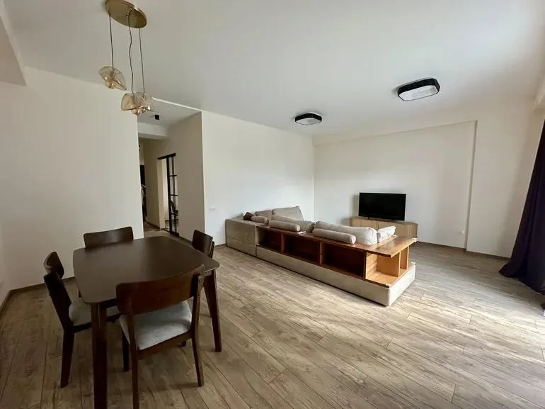 Белый Квадрат Шартава: Студия, 155,0 м²