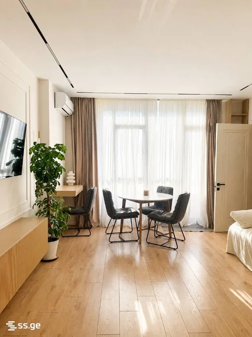 2-комн. квартира, 47 кв.м, $700