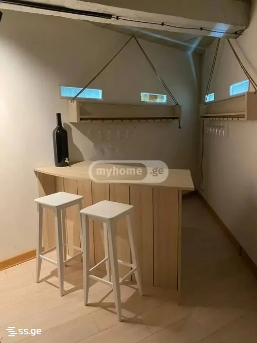 6 room Private House For Sale. Mtatsminda