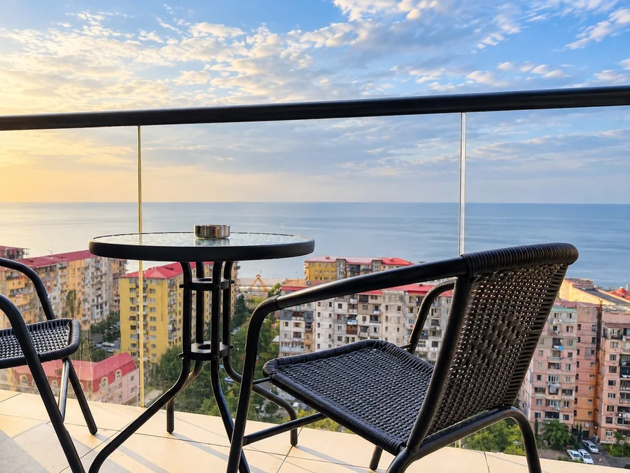 Лимонная студия в Next Apartments на 2 человека