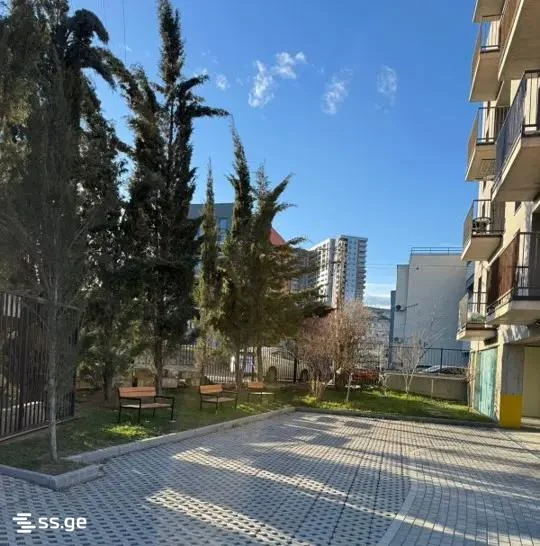 2 комнатная квартира Продаётся. Сабуртало