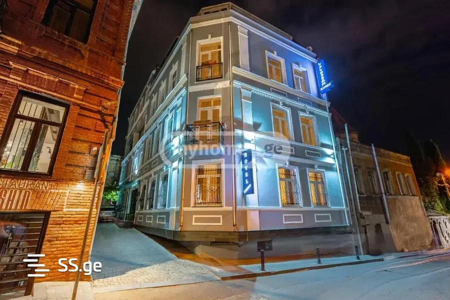 Отель типа "комната" на продажу. Захеси