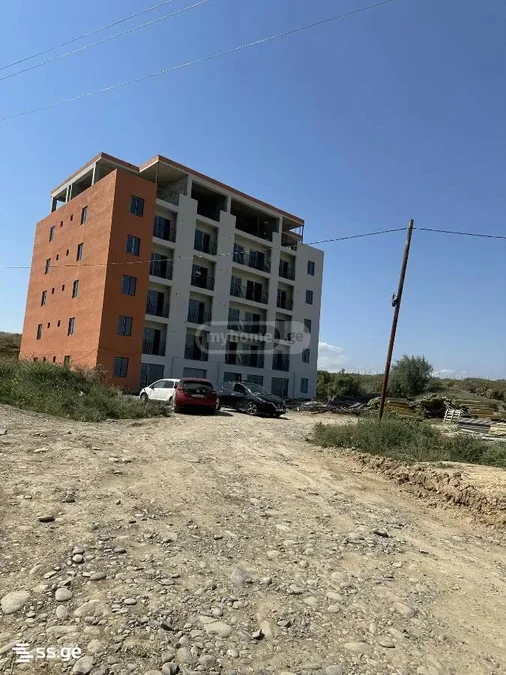 3-комнатная квартира Продаётся. Поничала