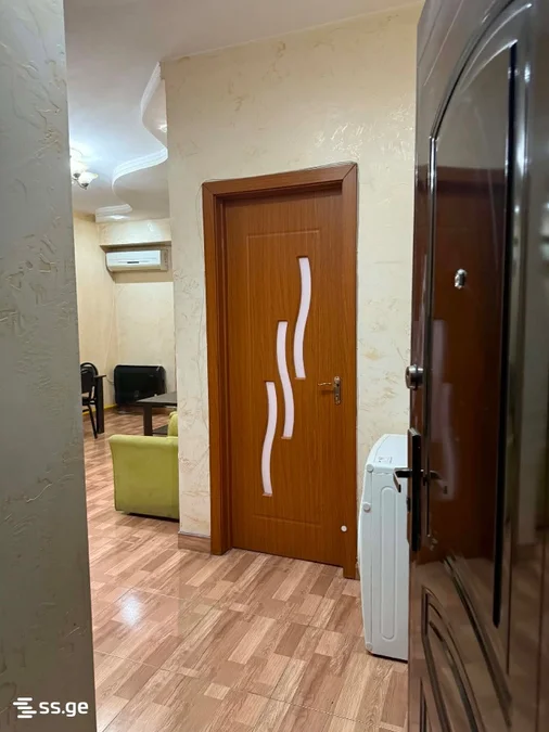 1+1 на ბაგრატიონის შეს. 111 Bagrationi District