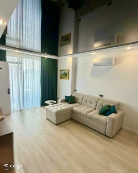 3-комнатная квартира, 80 кв.м, 2 спальни, $850