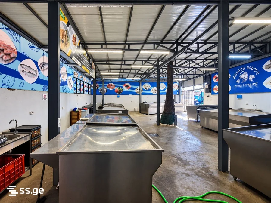 Store-Industrial property For Rent