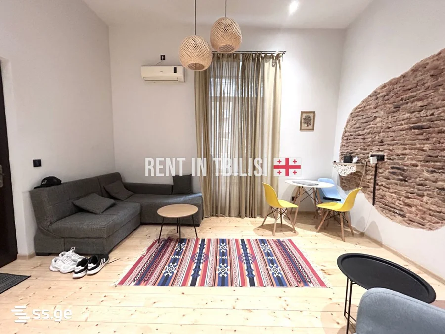 2 room Flat For Rent. Mtatsminda