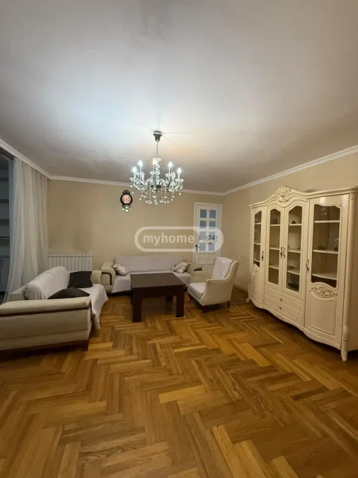 4-комнатная квартира, 80 кв.м, $700
