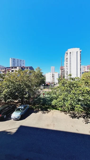 4-комнатная квартира, 130 м², $700