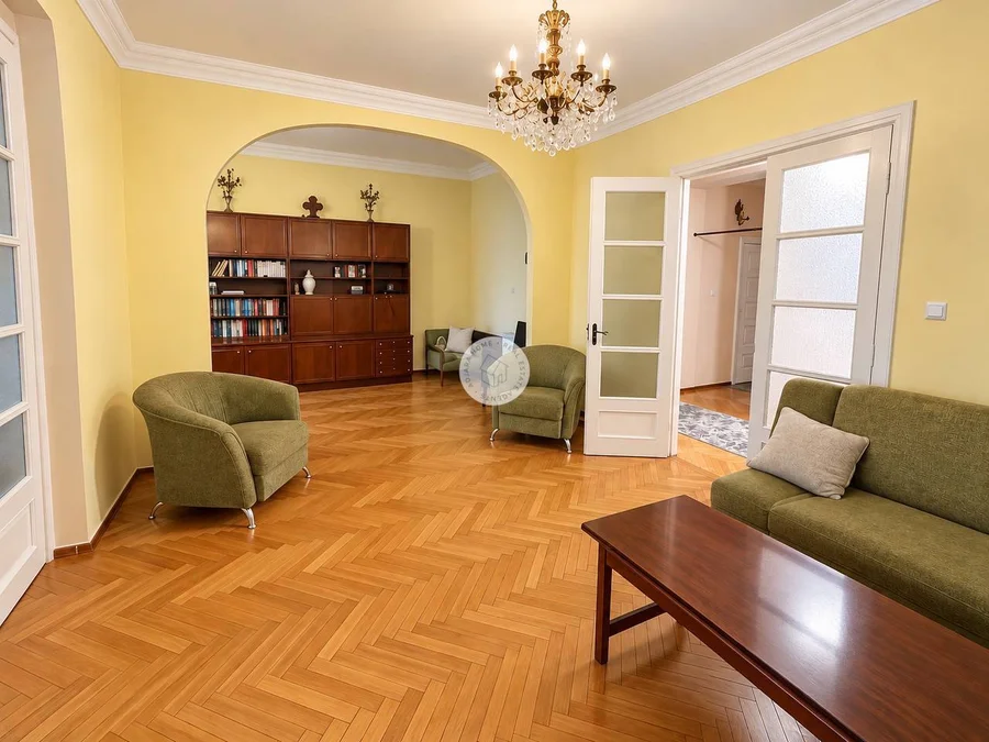 4-комнатная квартира, 115 м², Руставели 57, $600