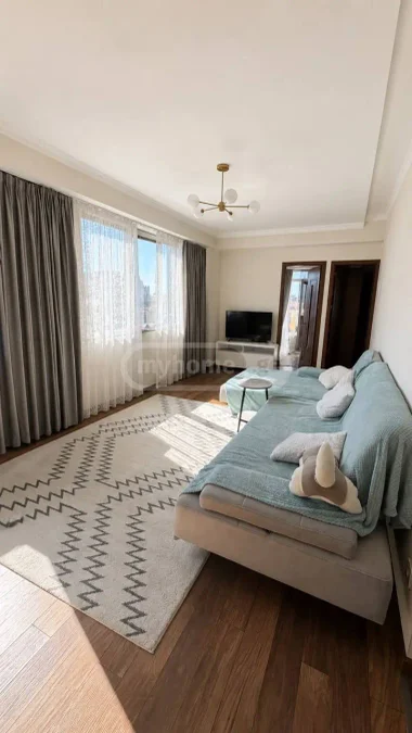 3-комнатная квартира в районе Руставели