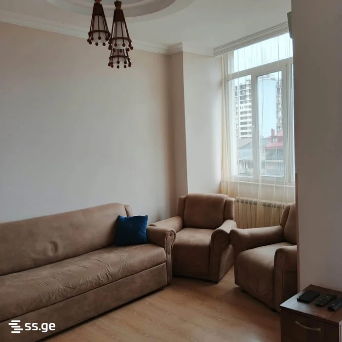 1+1 на Такаишвили улица 36 Bagrationi District