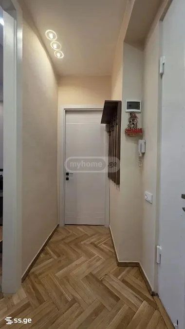 2-комнатная квартира в Тбилиси