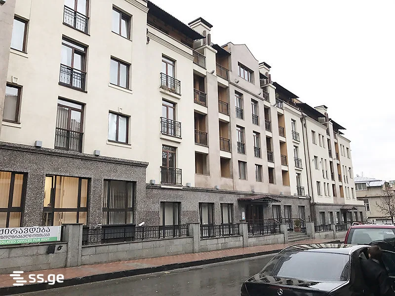 3-комнатная квартира в Тбилиси