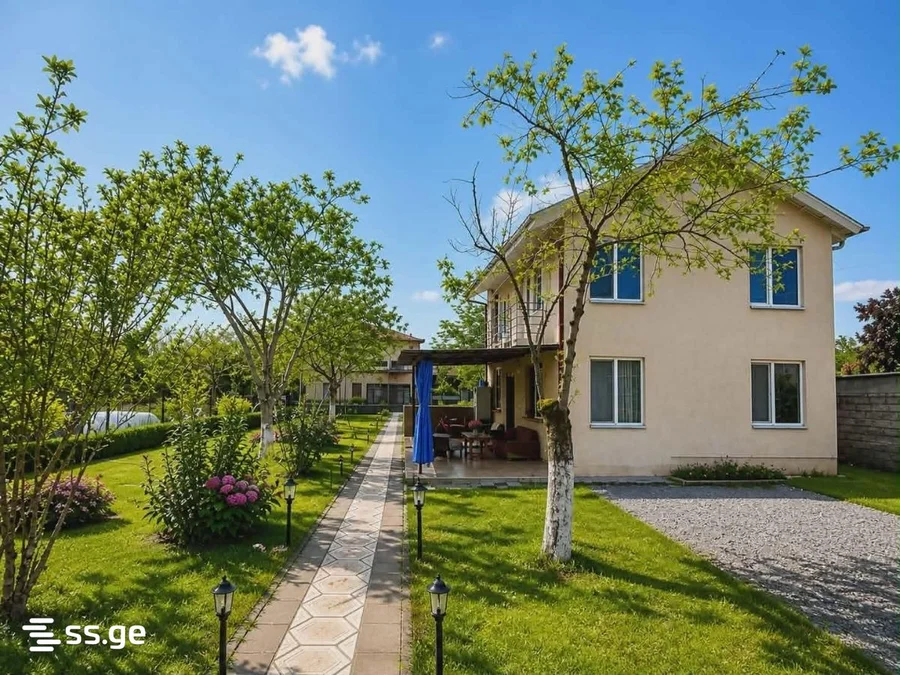 5 room Private House For Sale