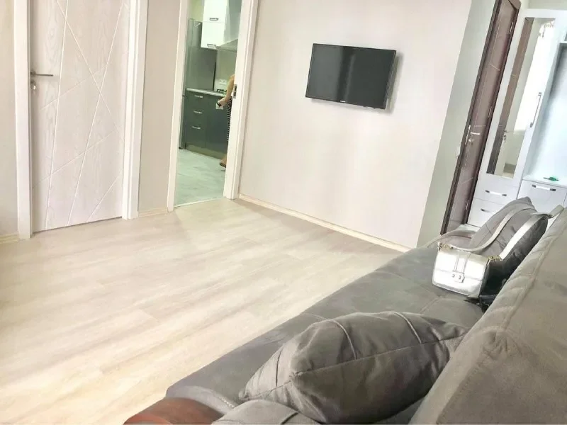 1+1 на Akaki Tsereteli 32