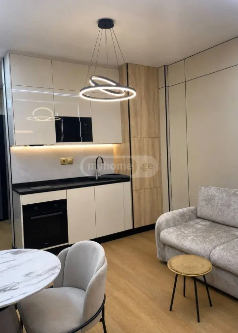 Студия, $600