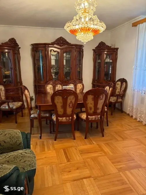5-комнатная квартира Продаётся. Глдани