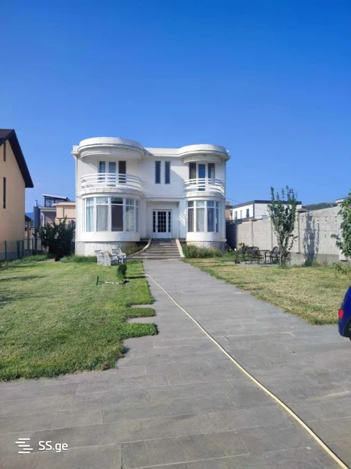 8 room Private House For Sale. Lisi lake