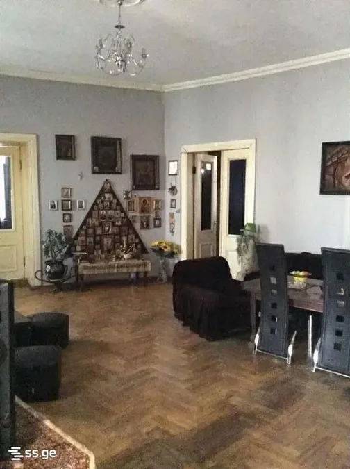 4-комнатная квартира. Продаётся. Сололаки