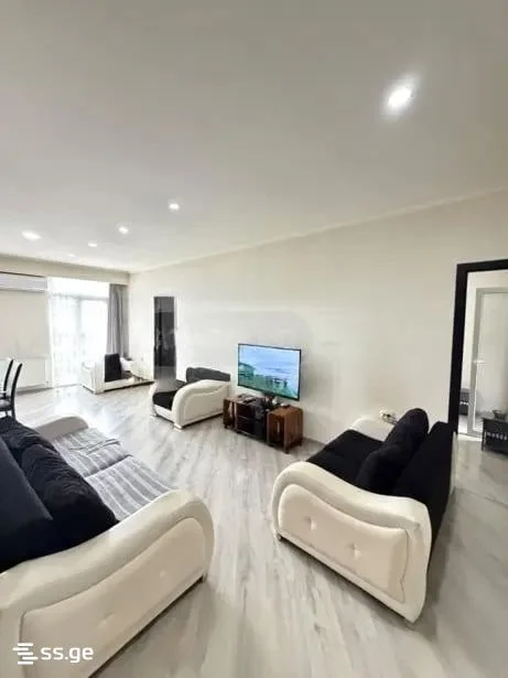 4 room Flat For Rent. Digomi