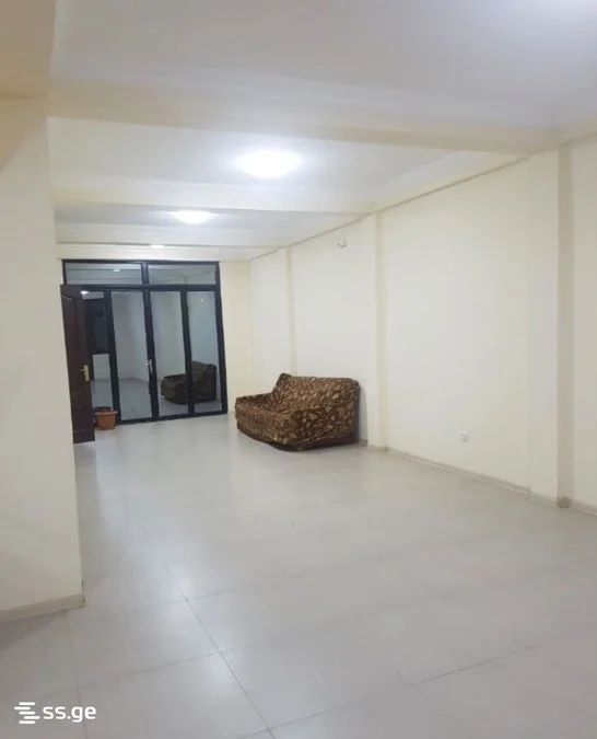 Commercial space For Rent