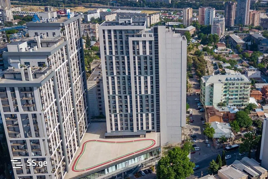 Коммерческое помещение на ნავთლუღის ქუჩა 10 Isani
