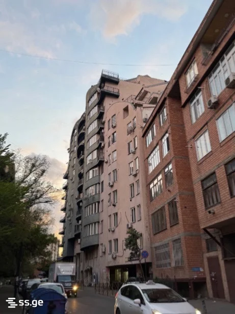 2 комнатная квартира Продаётся. Сабуртало