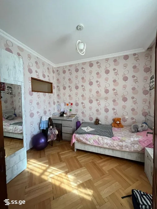 3-комнатная квартира в Тбилиси