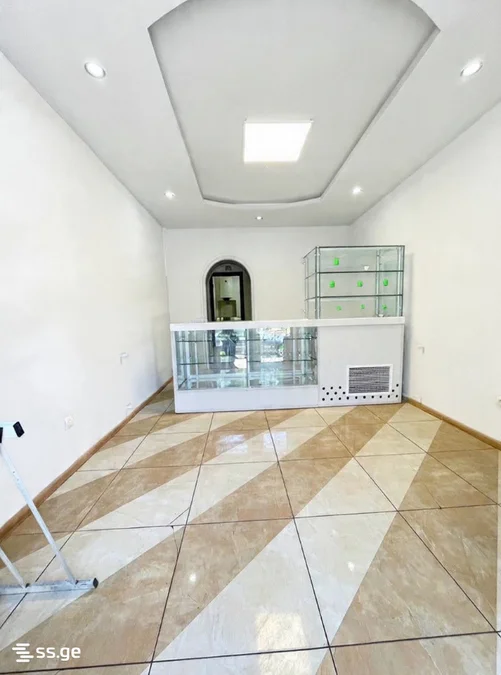 Коммерческое помещение 28 м², Сабуртало