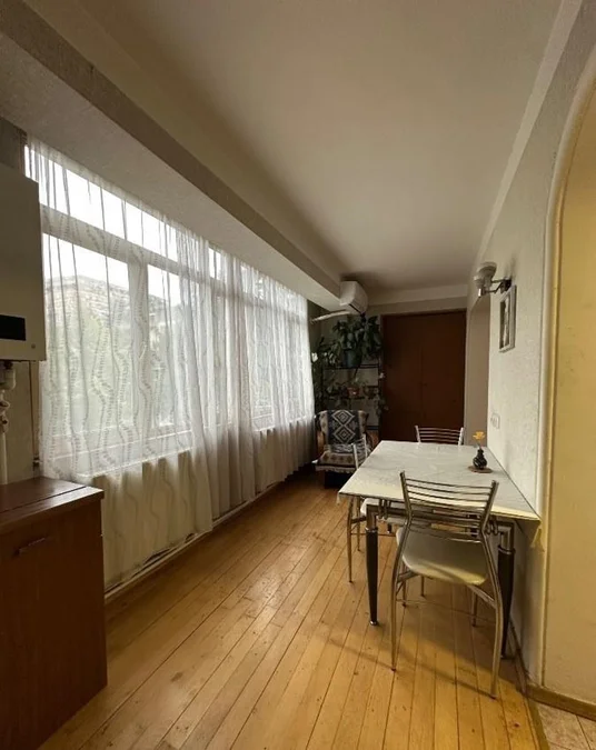Улица Тины Иосебидзе: 3-комнатная, 65.0 м²
