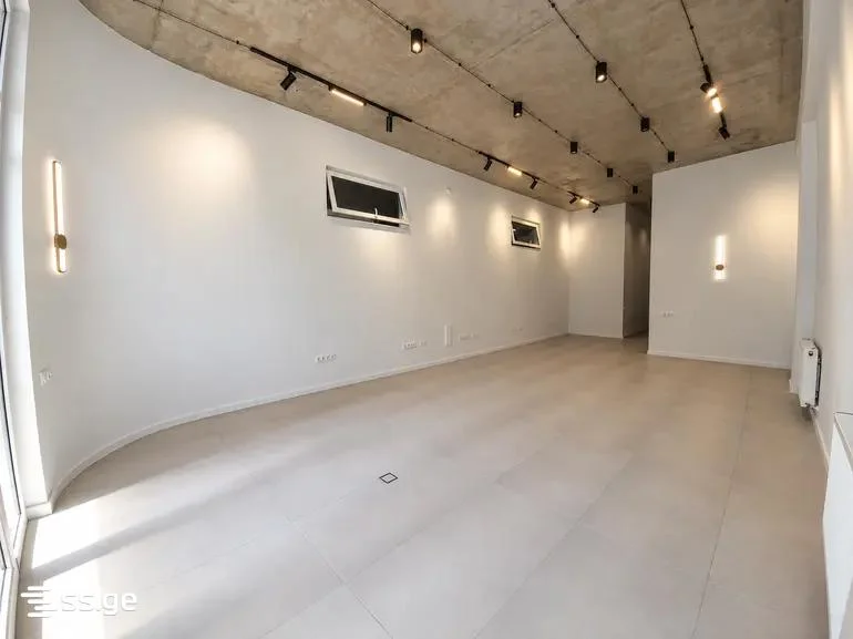 Коммерческое помещение 70 кв.м на Сабуртало, $1400